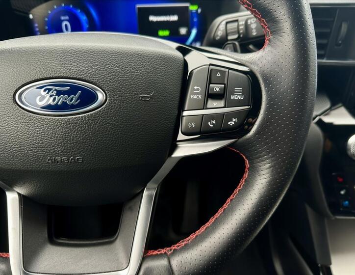 Ford Explorer 23