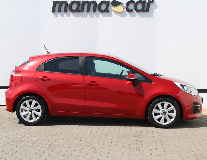 KIA Rio 8