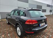 Volkswagen Touareg 8