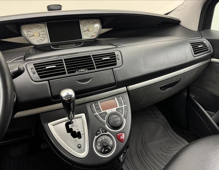 Peugeot 807 15