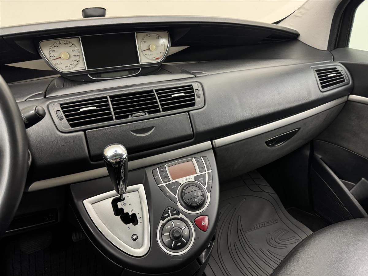 Peugeot 807
