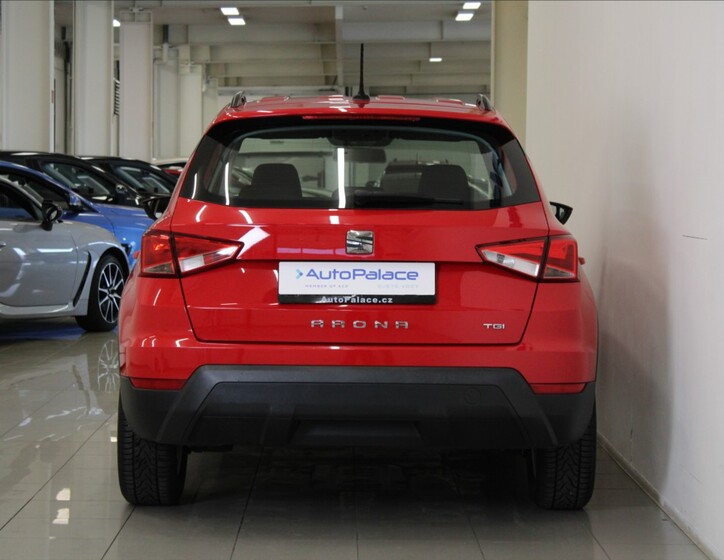 Seat Arona 4