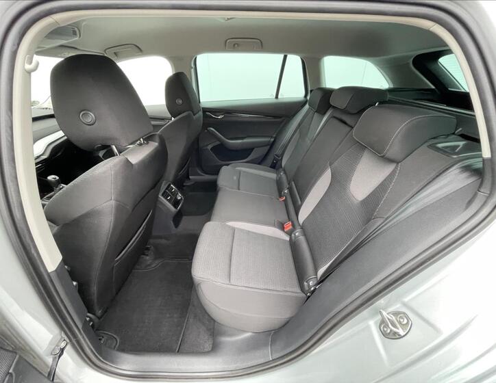 Škoda Octavia 16