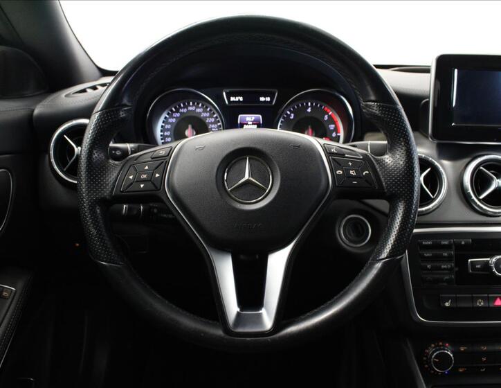 Mercedes-Benz CLA 17