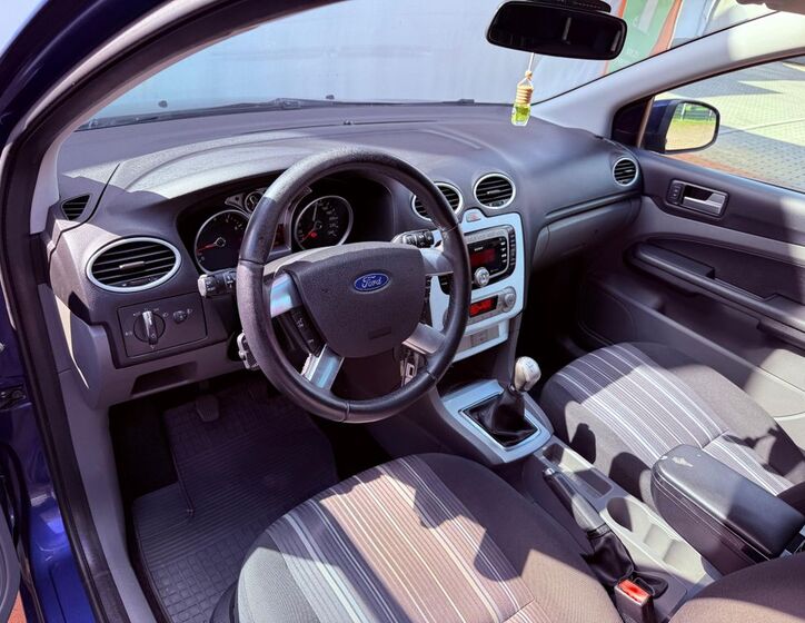 Ford Focus 12