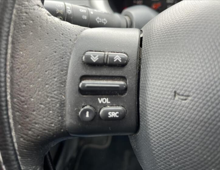 Nissan Micra 22