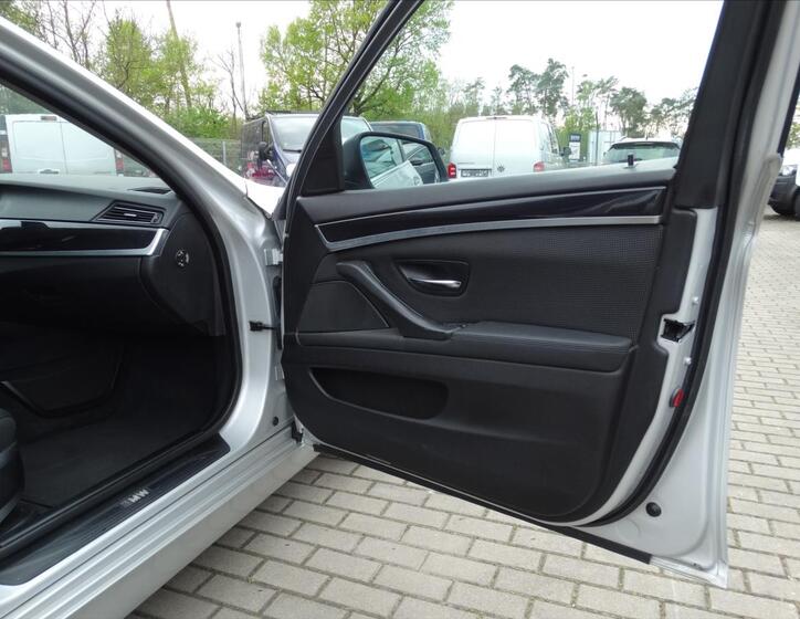 BMW Řada 5 24