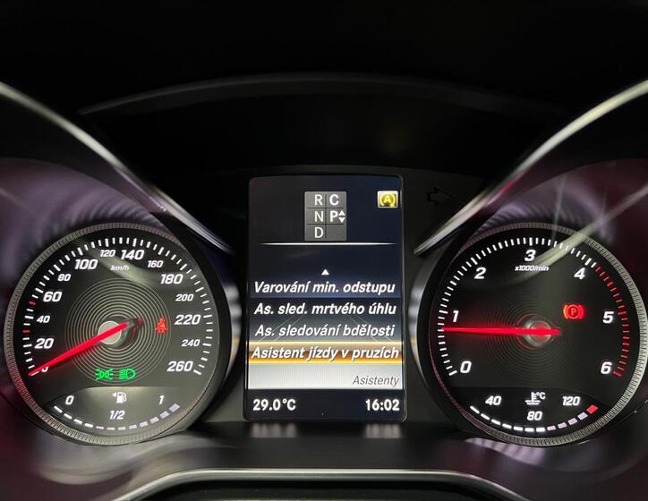 Mercedes-Benz Třídy V 19