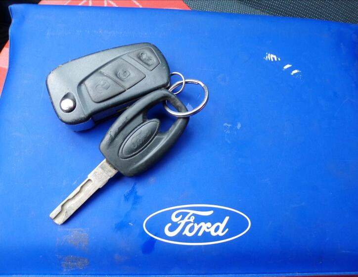 Ford Ka 19