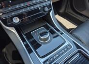 Jaguar XF 18
