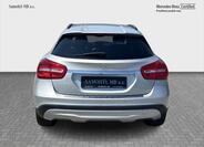 Mercedes-Benz GLA 4