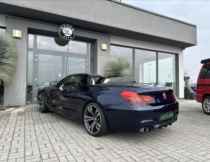 BMW M6 8