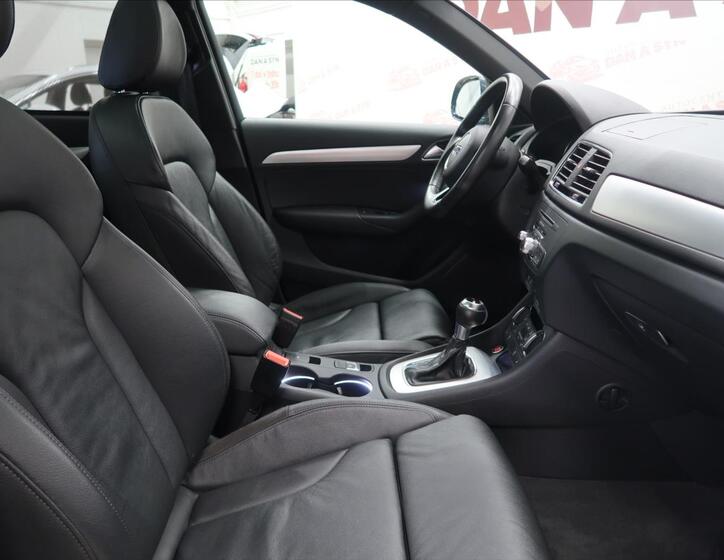 Audi Q3 13