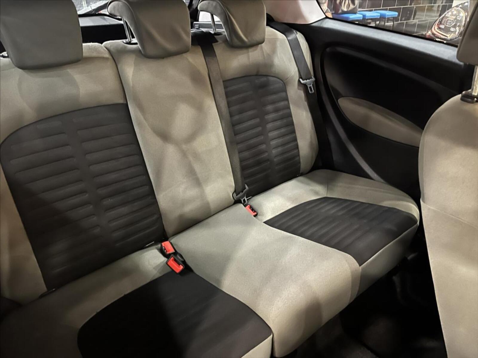 Fiat Grande Punto 17
