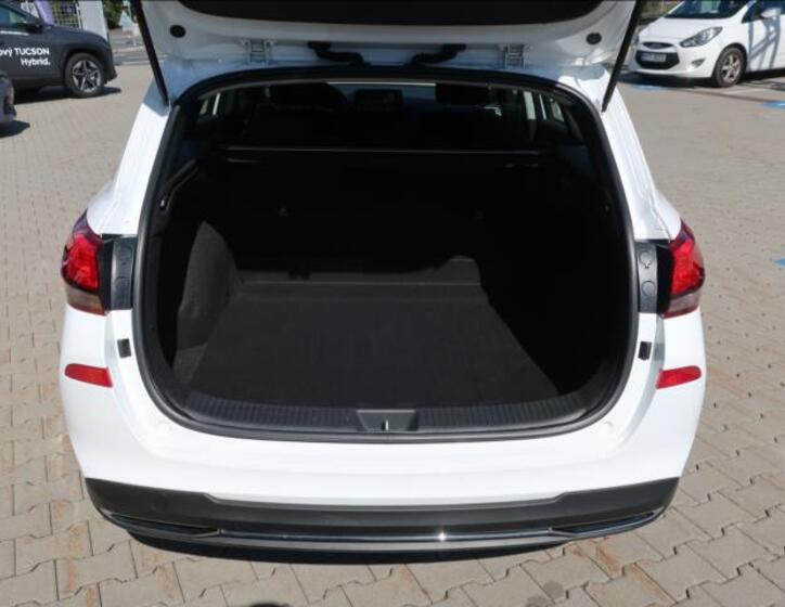 Hyundai i30 28