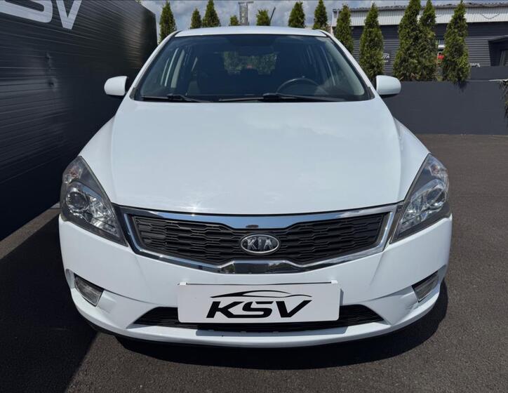 KIA Ceed 4