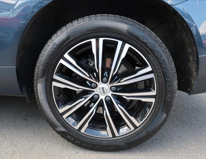 Volvo XC60 25