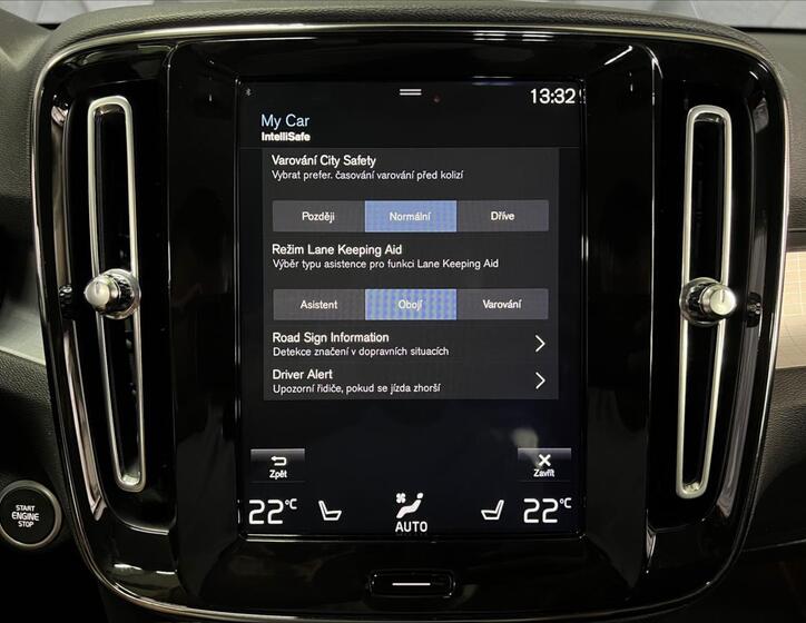 Volvo XC40 18