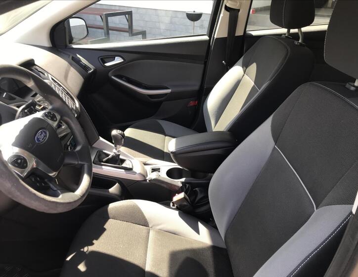 Ford Focus 9