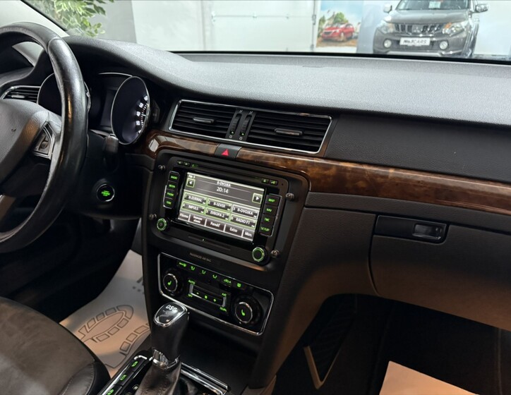 Škoda Superb 16