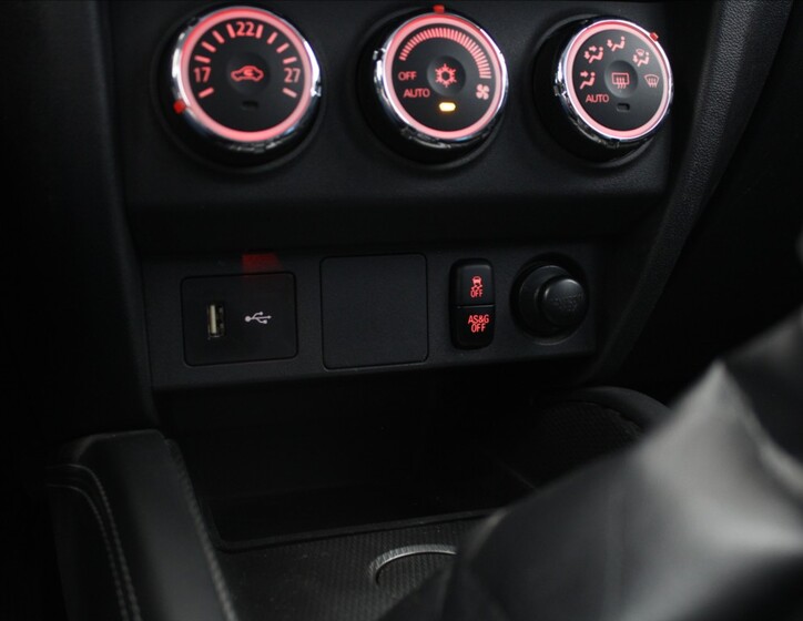 Mitsubishi ASX 13