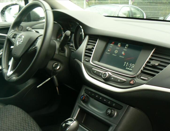 Opel Astra 11