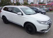 Mitsubishi Outlander 8
