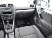 Volkswagen Golf 26