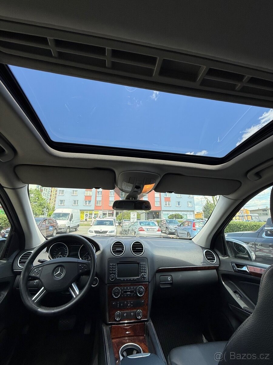 Mercedes-Benz GL