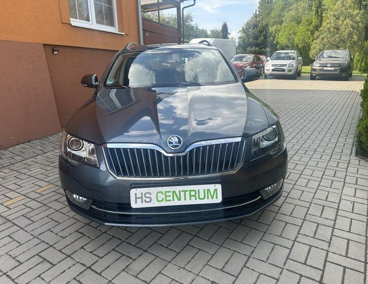 Škoda Superb 9