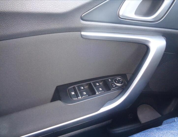 KIA Ceed 27