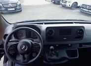 Mercedes-Benz Sprinter 11
