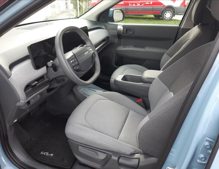 KIA EV3 11