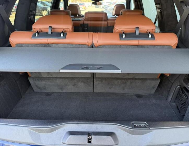 BMW X7 18