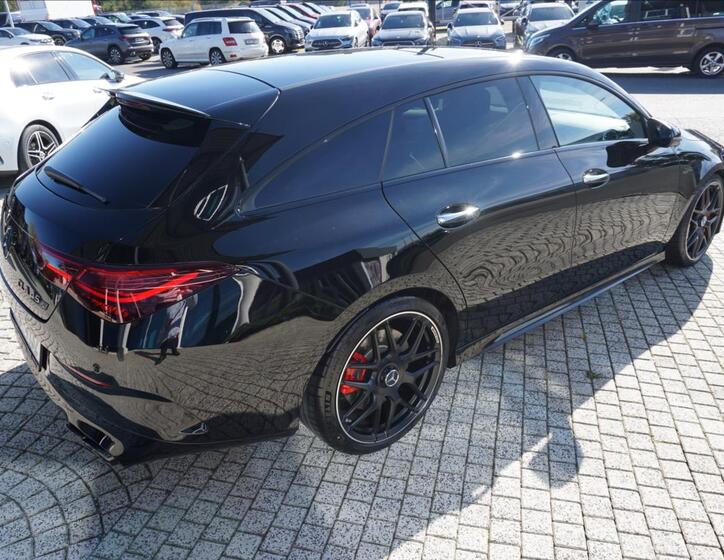 Mercedes-Benz CLA 6