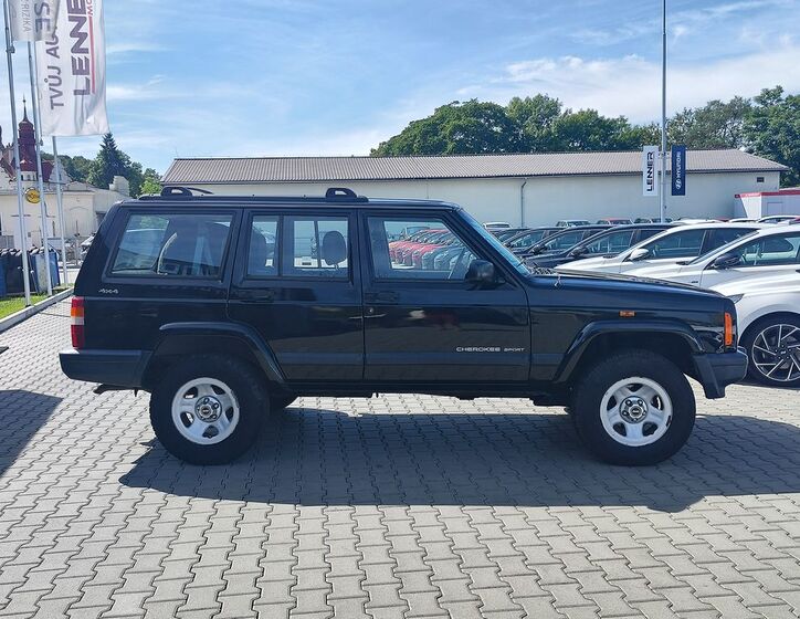 Jeep Cherokee 4