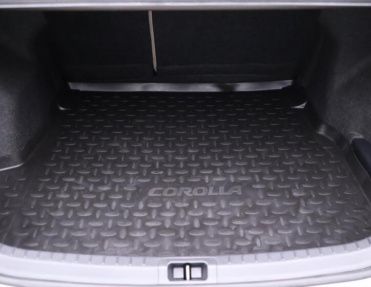 Toyota Corolla 10