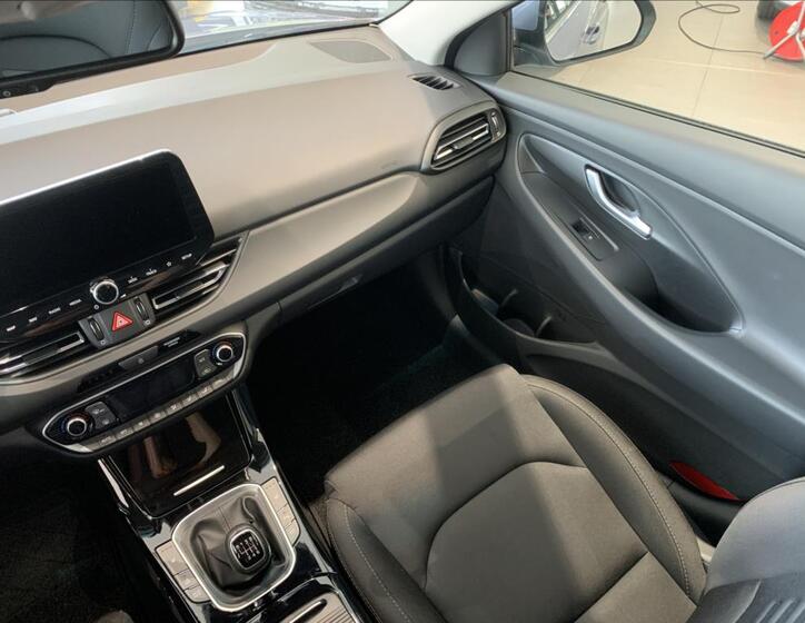 Hyundai i30 20