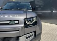 Land Rover Defender 6