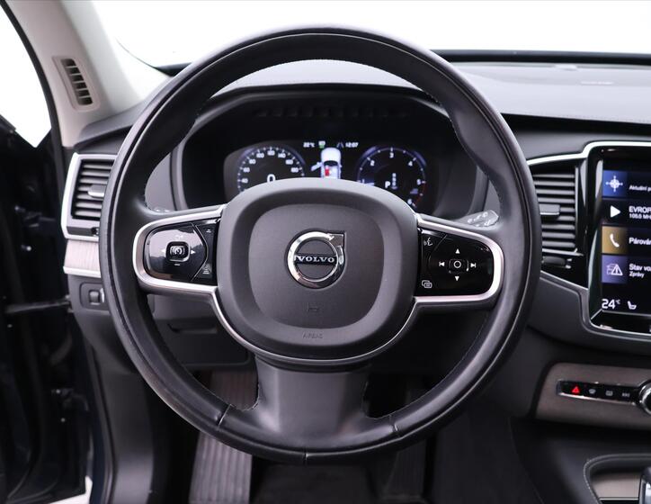 Volvo XC90 21