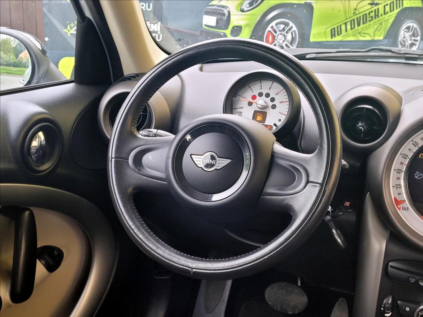 Mini Countryman 26