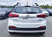 Hyundai i20 6