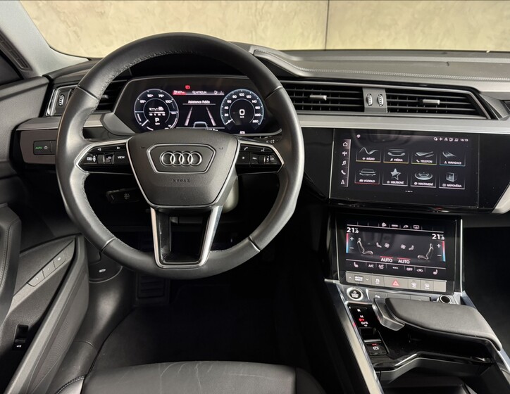 Audi e-tron 20