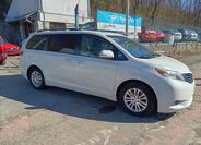 Toyota Sienna 15