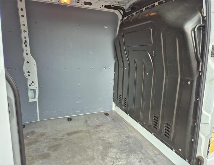 Opel Movano 15