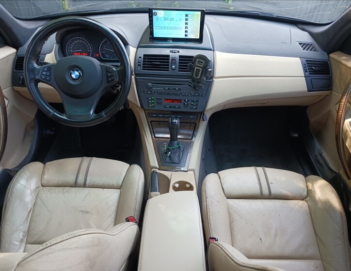 BMW X3 7