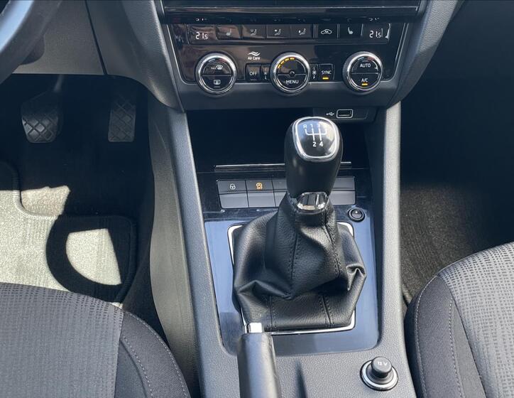 Škoda Octavia 13