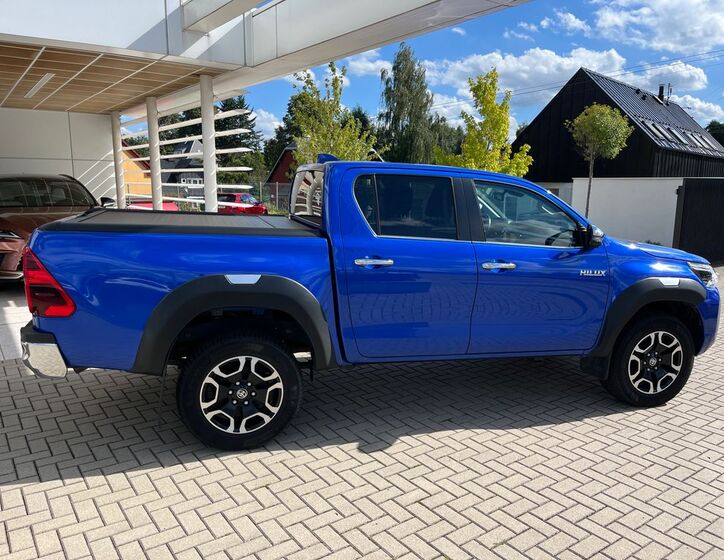 Toyota Hilux 7