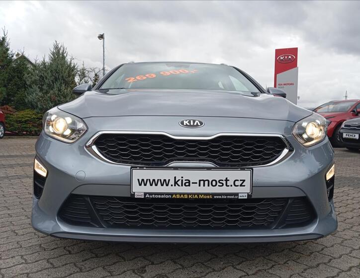 KIA Ceed 4