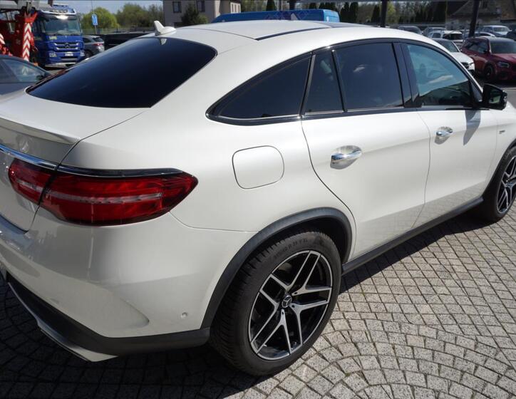 Mercedes-Benz GLE 6